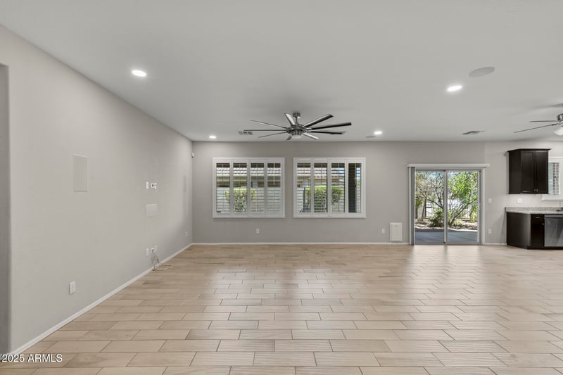 5822 Kowalsky Ln, Laveen, AZ 85339
