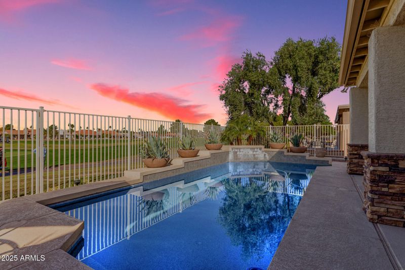 5822 S Amberwood Dr, Chandler, AZ 85248
