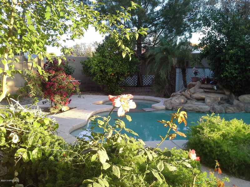 5822 W Aster Dr, Glendale, AZ 85304