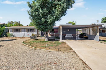 5822 W Morten Ave, Glendale, AZ 85301