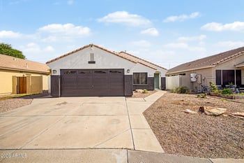 5823 E Hopi Cir, Mesa, AZ 85206
