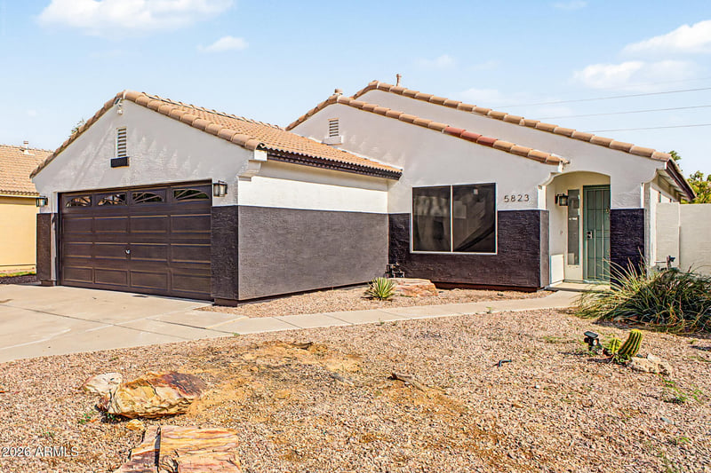 5823 Hopi Cir, Mesa, AZ 85206
