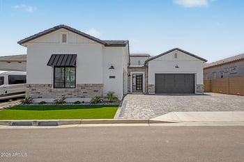5823 Sanford St, Mesa, AZ 85215
