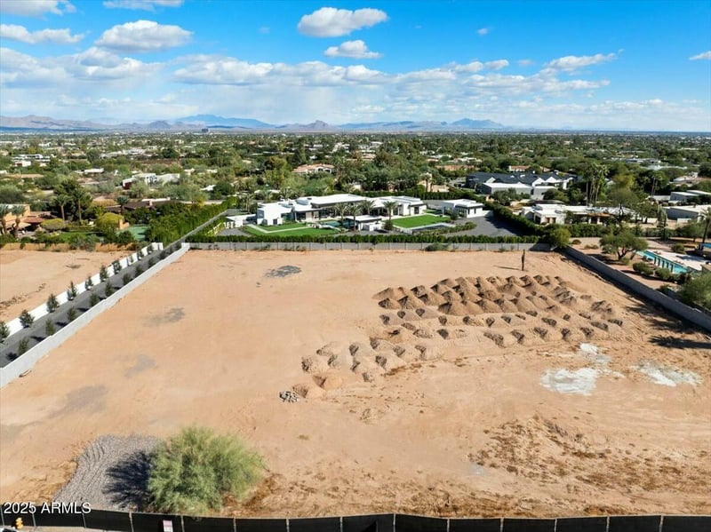 5823 Invergordon Rd #-, Paradise Valley, AZ 85253