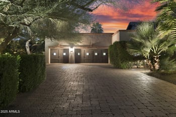 5824 33rd Pl, Paradise Valley, AZ 85253