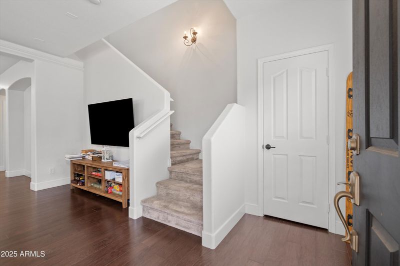 5824 E Hoover Ave, Mesa, AZ 85206