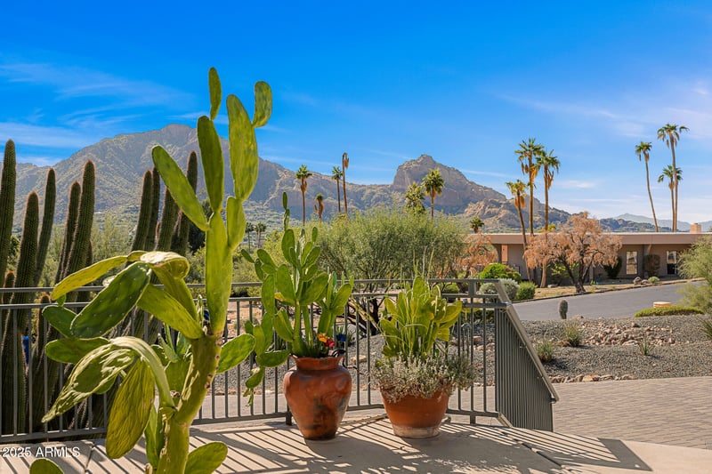 5826 Indian Bend Rd, Paradise Valley, AZ 85253