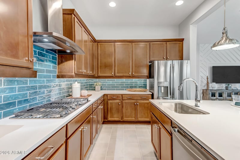 5826 Mauna Loa Ln, Glendale, AZ 85306