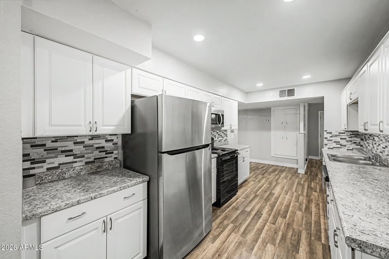 5827 W Montecito Ave, Phoenix, AZ 85031