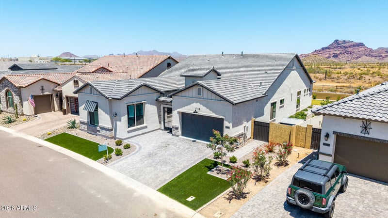 5828 Star Valley St, Mesa, AZ 85215