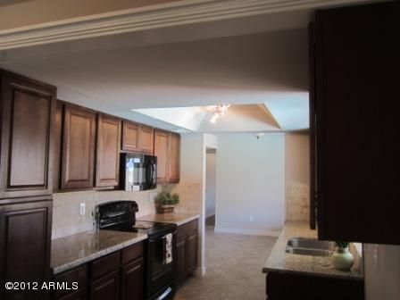 5828 W Vogel Ave, Glendale, AZ 85302