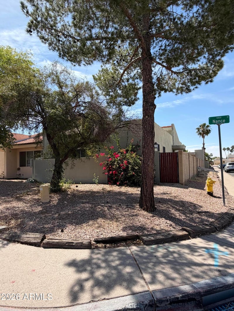 5829 Nance St, Mesa, AZ 85215