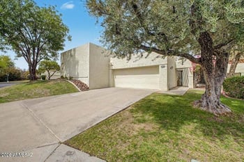 5829 N 24th Pl, Phoenix, AZ 85016