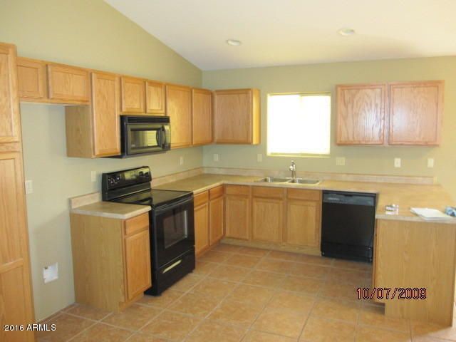 583 S Lawson Dr, Apache Junction, AZ 85120