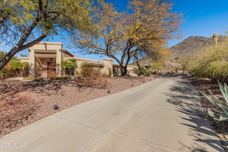 5830 Restin Rd, Carefree, AZ 85377
