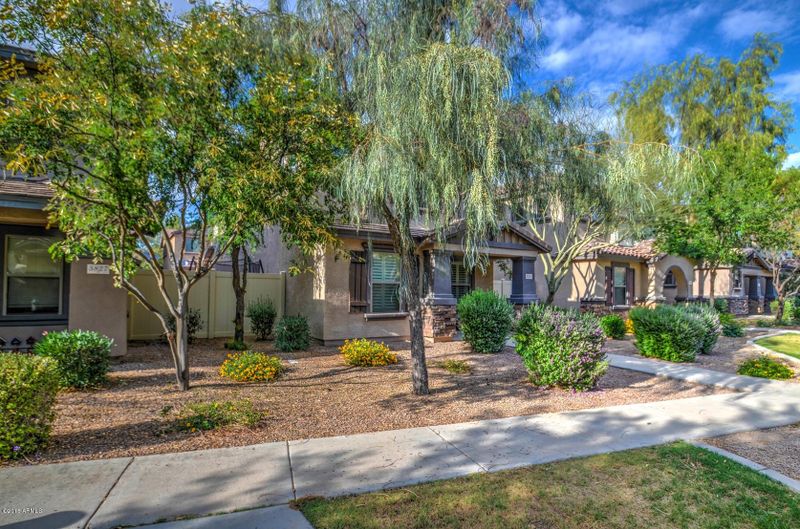5831 E Grove Ave, Mesa, AZ 85206