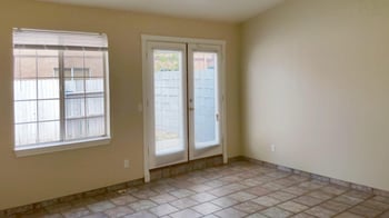 5832 42nd Pl, Phoenix, AZ 85040