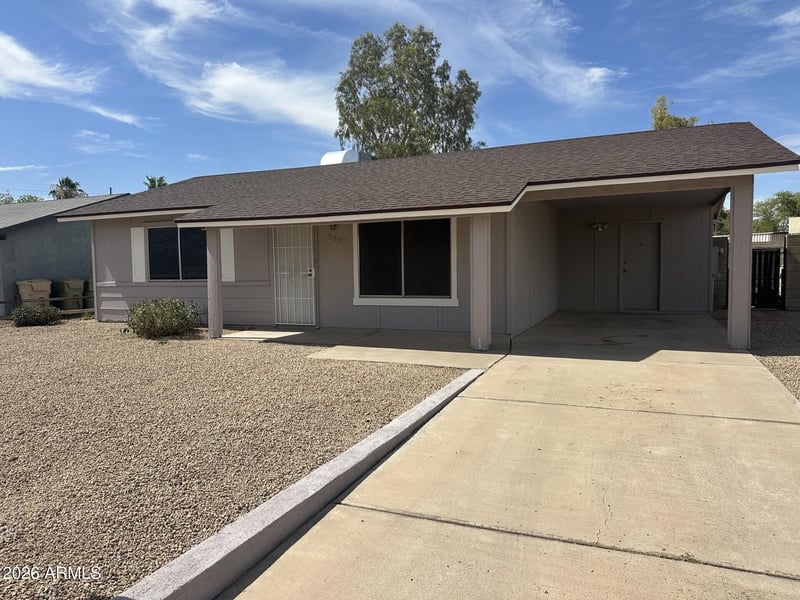 5832 John Cabot Rd, Glendale, AZ 85308