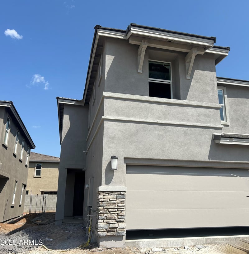 5834 Zachary Dr, Phoenix, AZ 85054