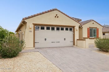 5835 88th Ln, Glendale, AZ 85305