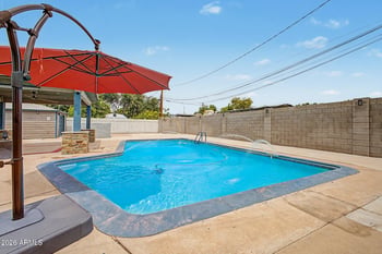 5835 N 16th Pl, Phoenix, AZ 85016