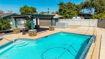 5835 N 16th Pl, Phoenix, AZ 85016