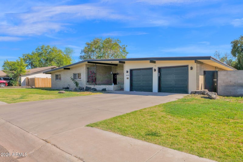 5835 W Belmont Ave, Glendale, AZ 85301