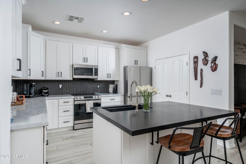 5836 Hampton Ave, Mesa, AZ 85206