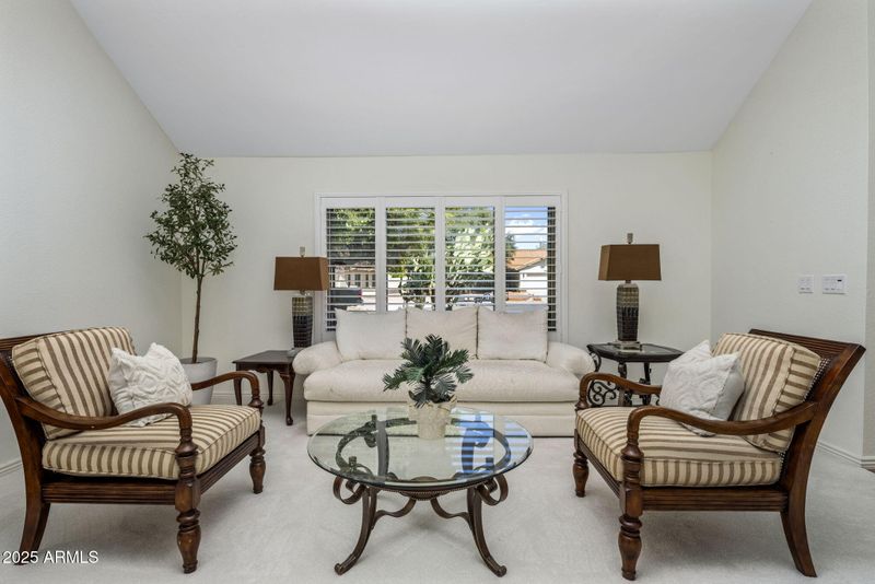 5837 E Fox Cir, Mesa, AZ 85205
