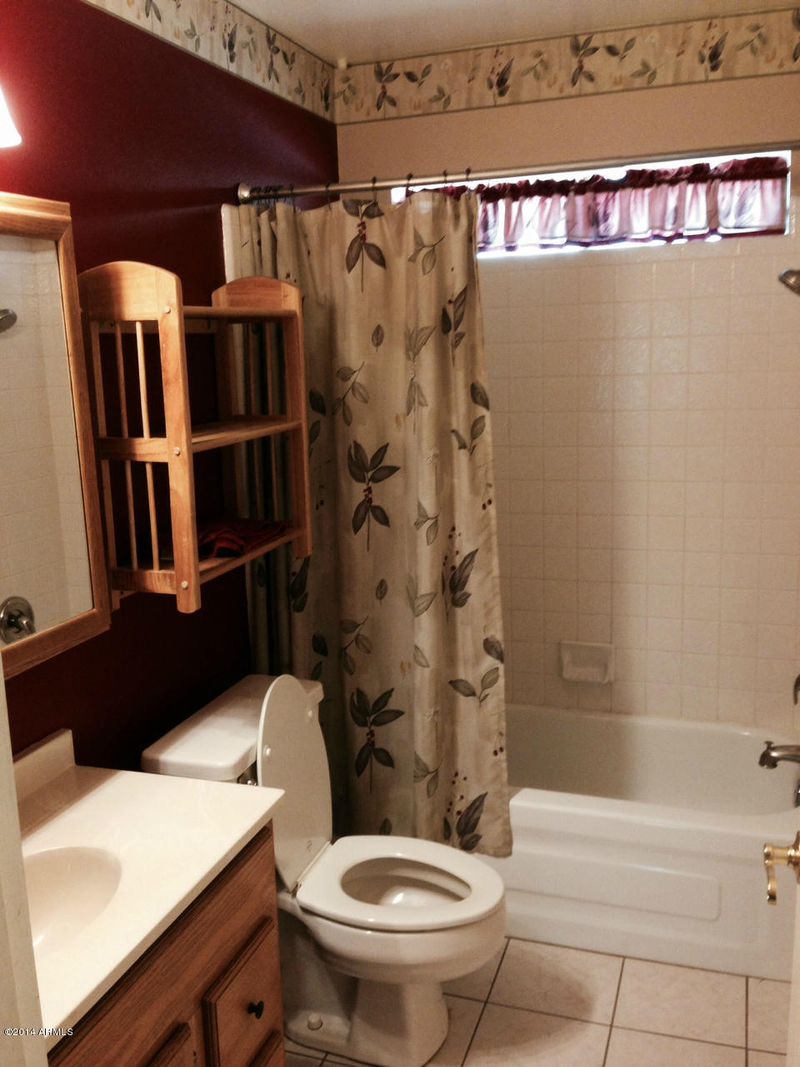 5837 W Grovers Ave, Glendale, AZ 85308
