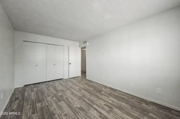 5838 48th Ave, Glendale, AZ 85301