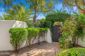 5838 Berneil Ln, Paradise Valley, AZ 85253