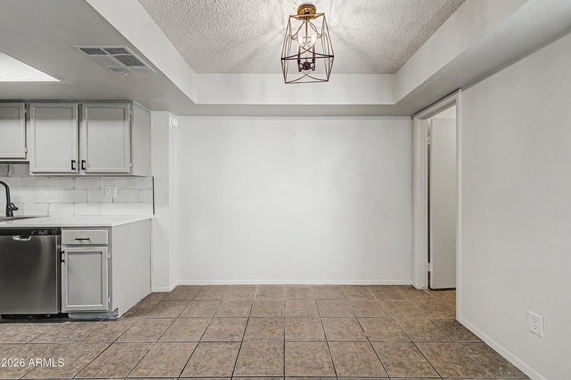 5838 48th Ave, Glendale, AZ 85301