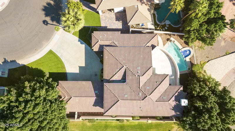 5839 Del Lago Cir, Glendale, AZ 85308