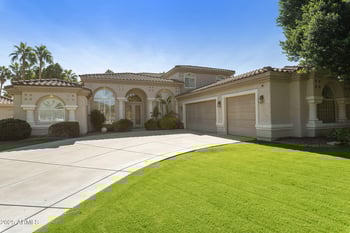 5839 Del Lago Cir, Glendale, AZ 85308