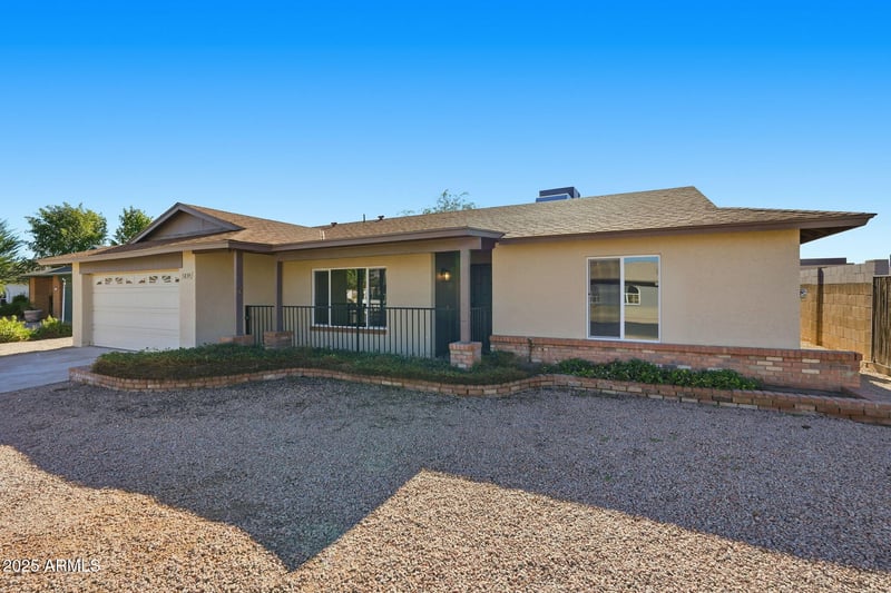 5839 Hearn Rd, Glendale, AZ 85306