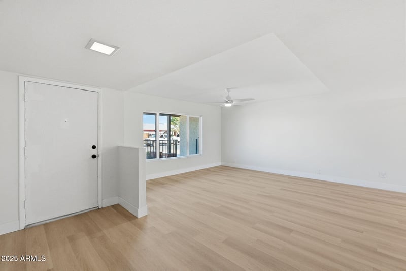 5839 Hearn Rd, Glendale, AZ 85306