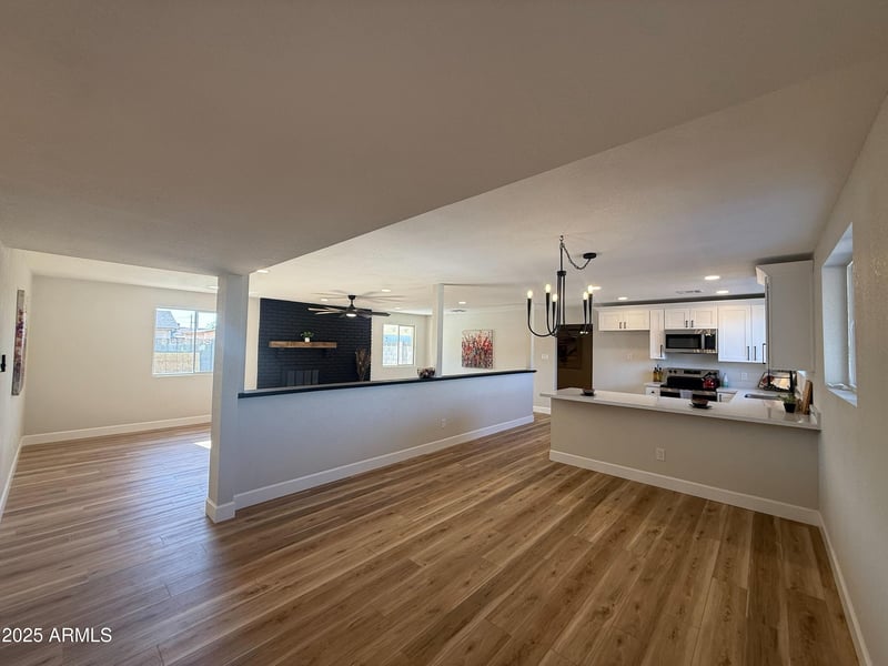 5839 Rosewood Ln, Phoenix, AZ 85031