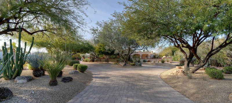 5840 E Caron Cir, Paradise Valley, AZ 85253