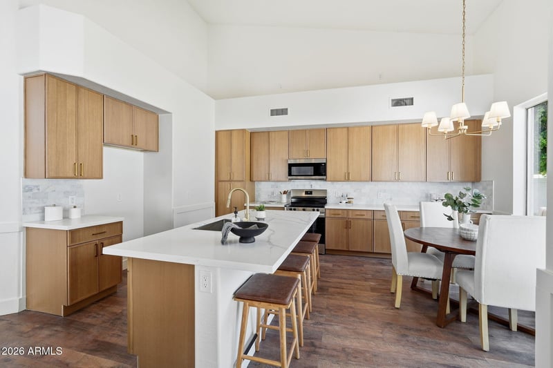 5840 W Charter Oak Rd, Glendale, AZ 85304