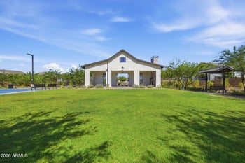 5841 Sanford St, Mesa, AZ 85215