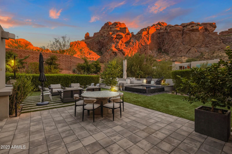 5841 Echo Canyon Cir, Phoenix, AZ 85018