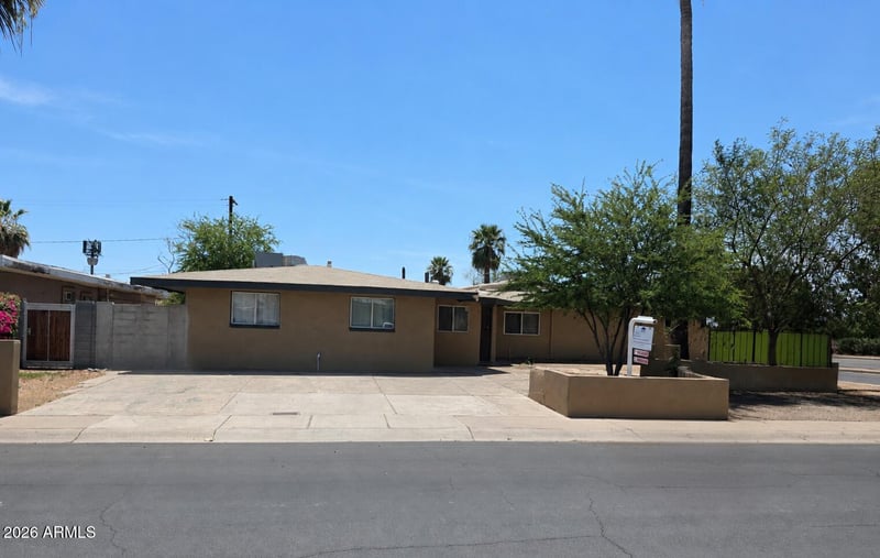 5841 W Mackenzie Dr, Phoenix, AZ 85031