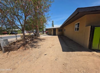 5841 Mackenzie Dr, Phoenix, AZ 85031
