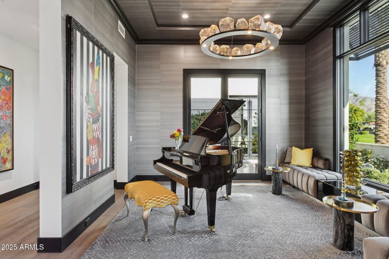 5842 38th Pl, Paradise Valley, AZ 85253