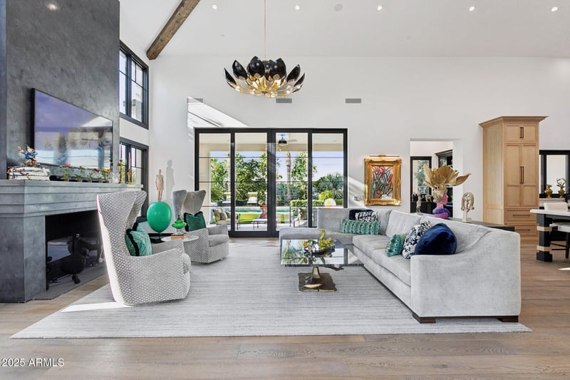 5842 38th Pl, Paradise Valley, AZ 85253