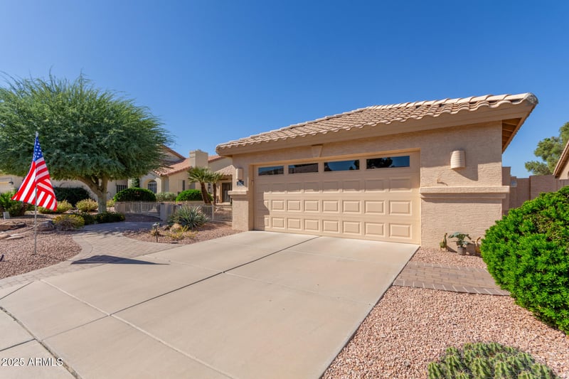 5842 Amberwood Dr, Chandler, AZ 85248