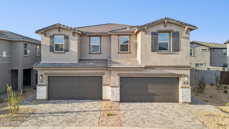 5842 Zachary Dr, Phoenix, AZ 85054