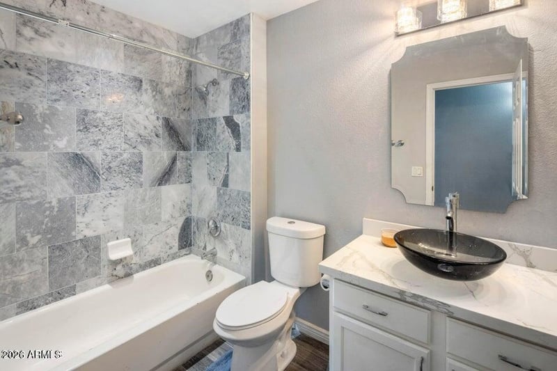 5843 Brittany Ln, Tempe, AZ 85283