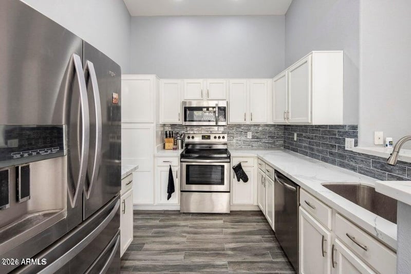 5843 Brittany Ln, Tempe, AZ 85283